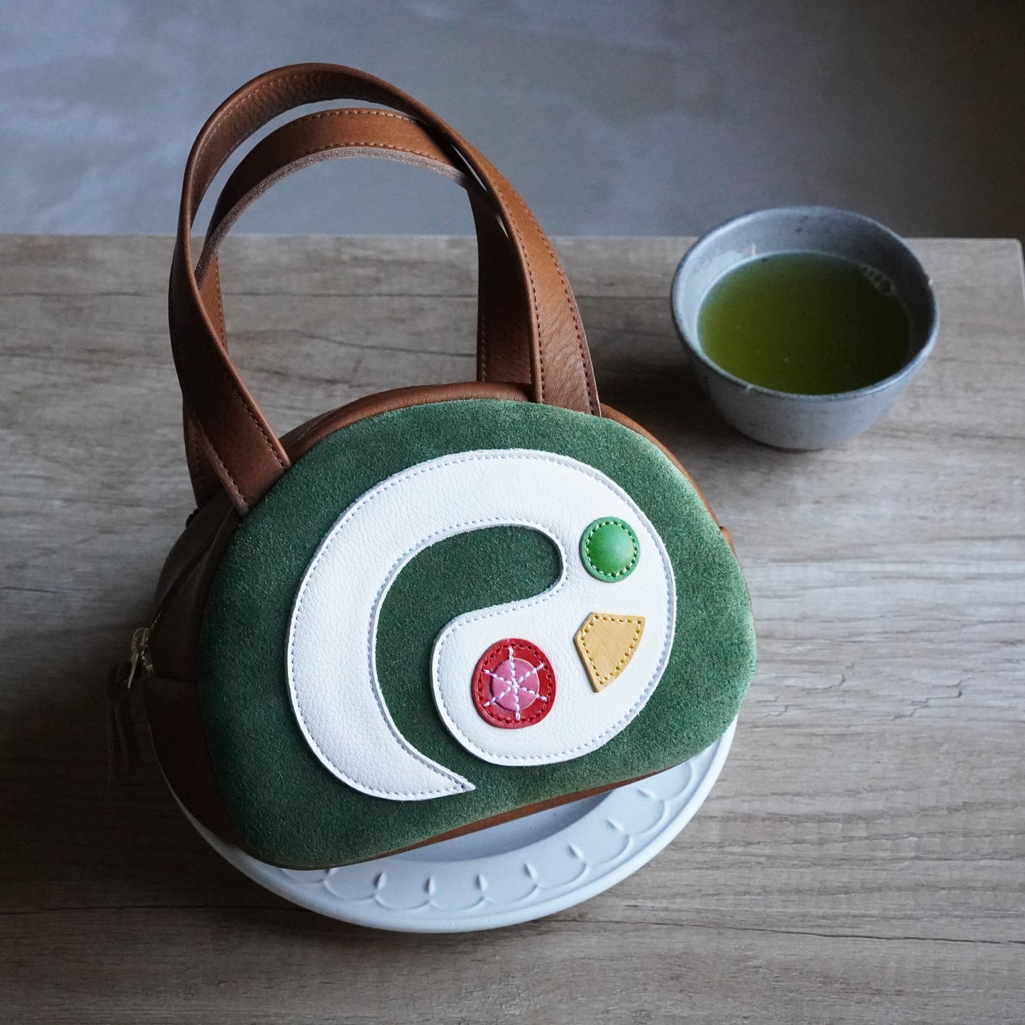 抹茶フルーツロールケーキのハンドバッグ