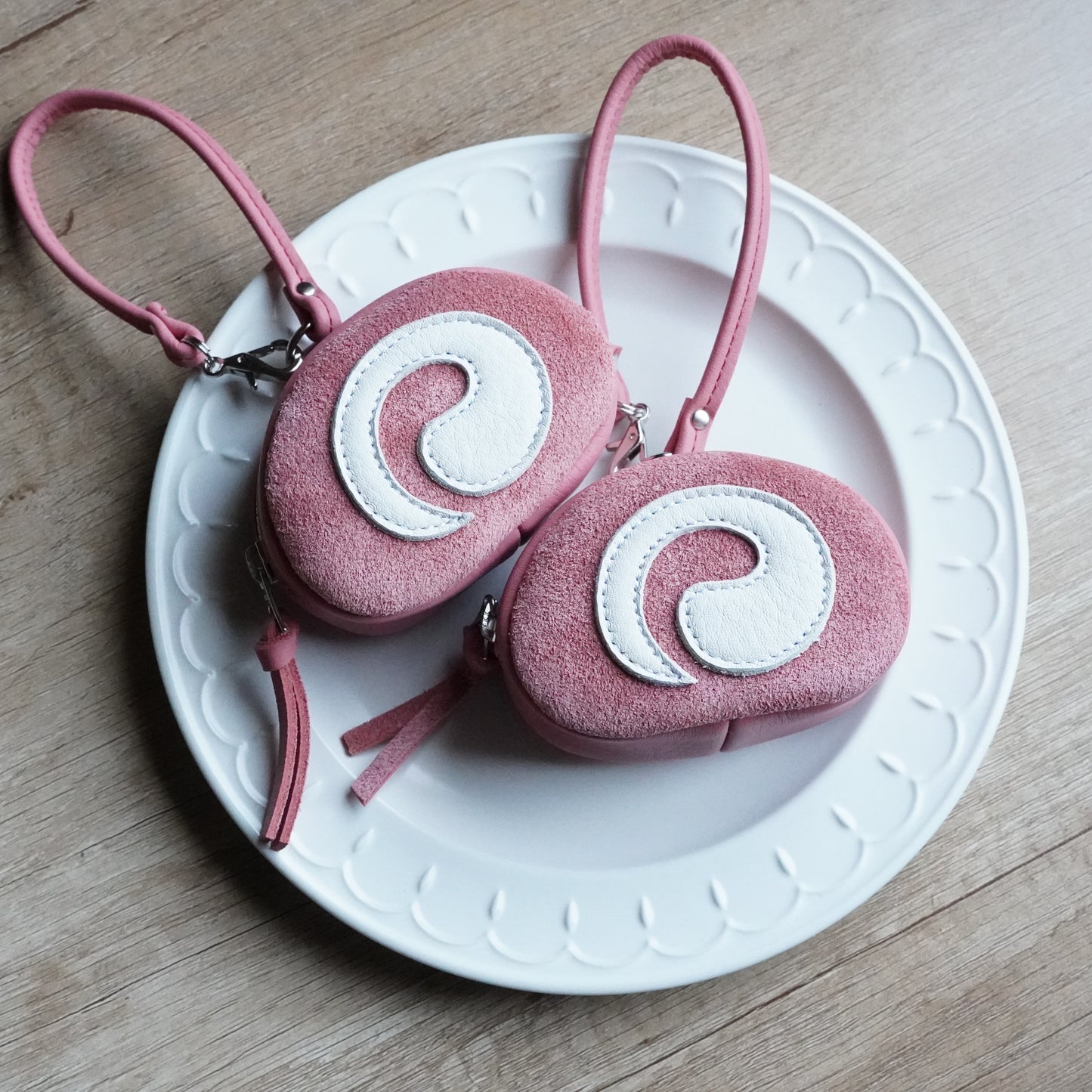 ピンクロールケーキのプチ+