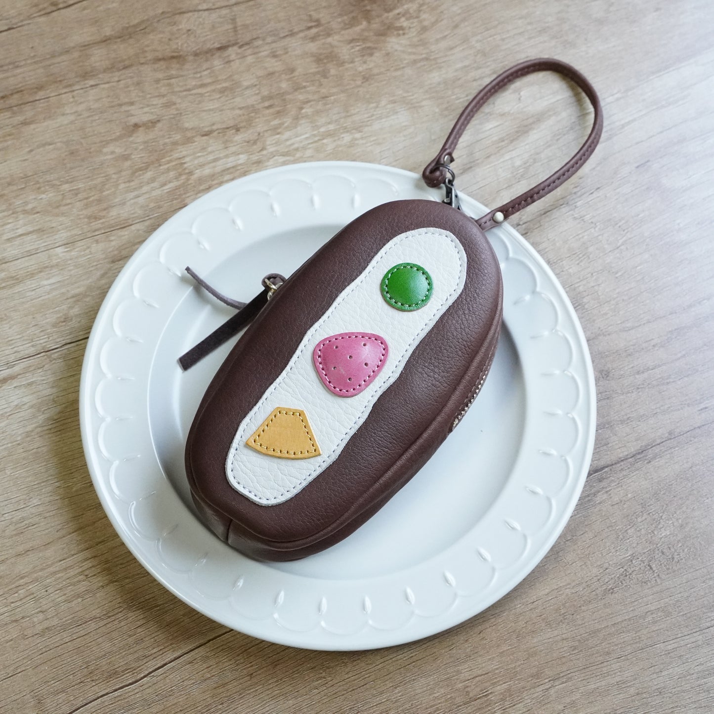 ミルクチョコバケットの3種フルーツのぶら下げスリムミニポーチ