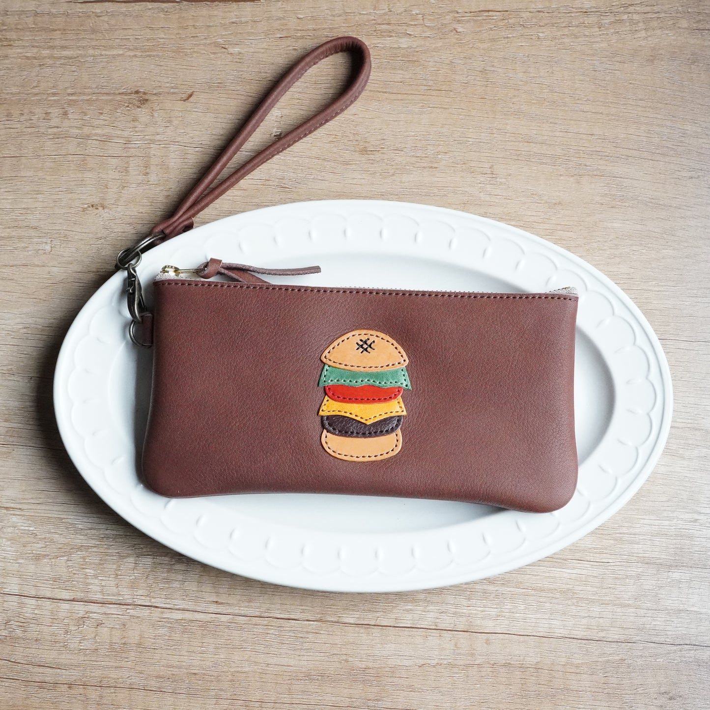 バーガーのフラットポーチ